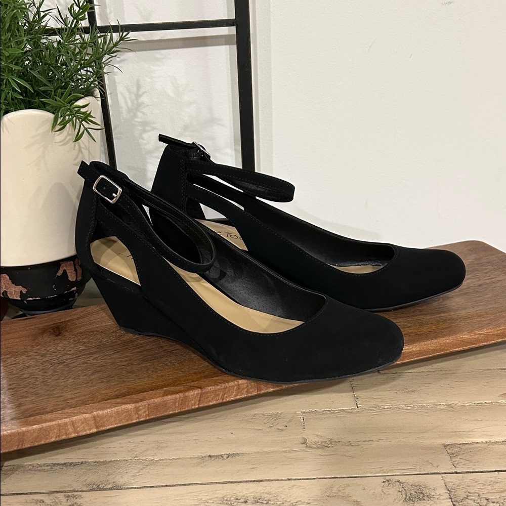 Me Too Black Wedge Shoes